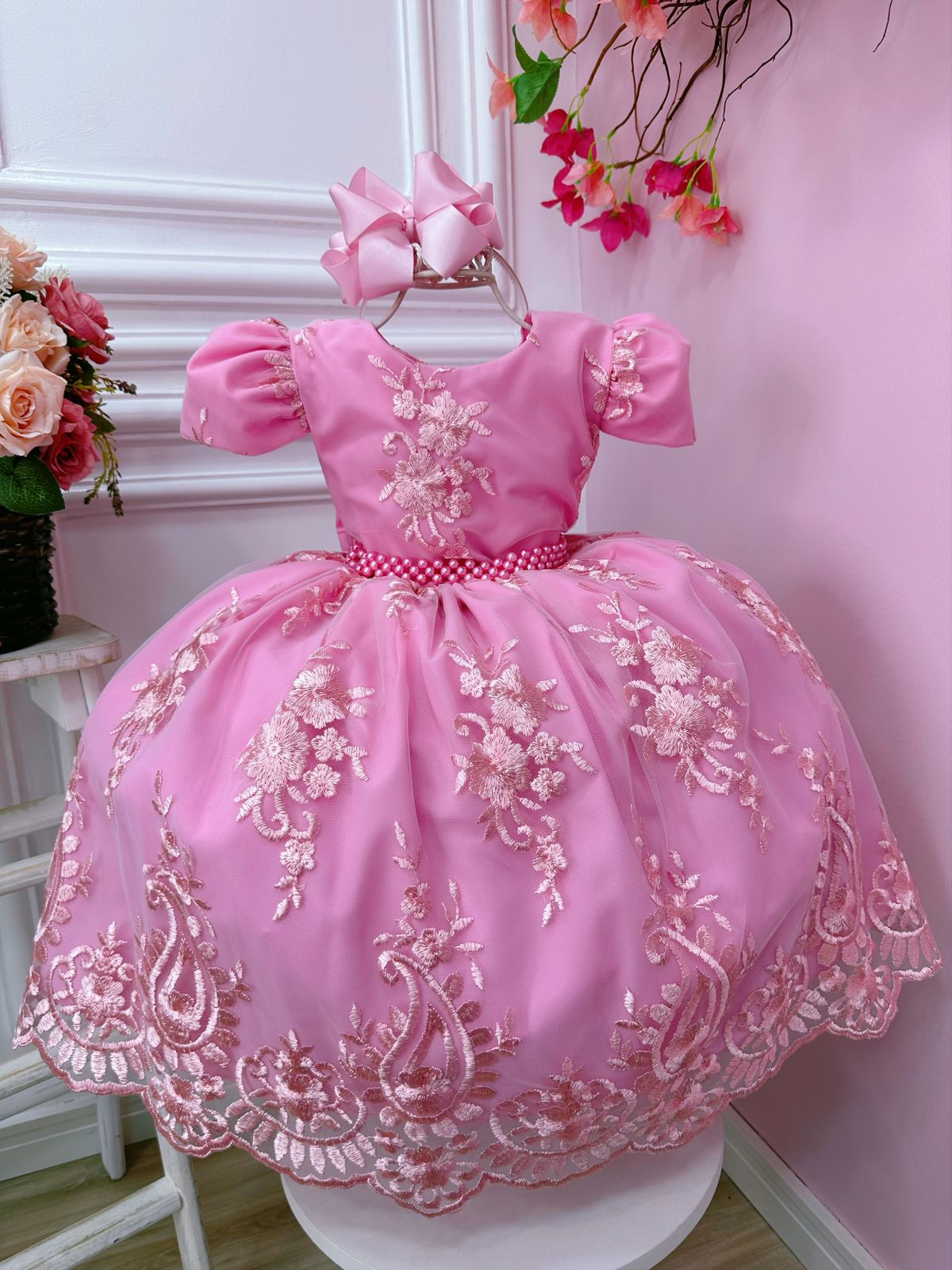 Vestido Infantil Rosa Chiclete C Renda Realeza Cinto P Rolas Rosa