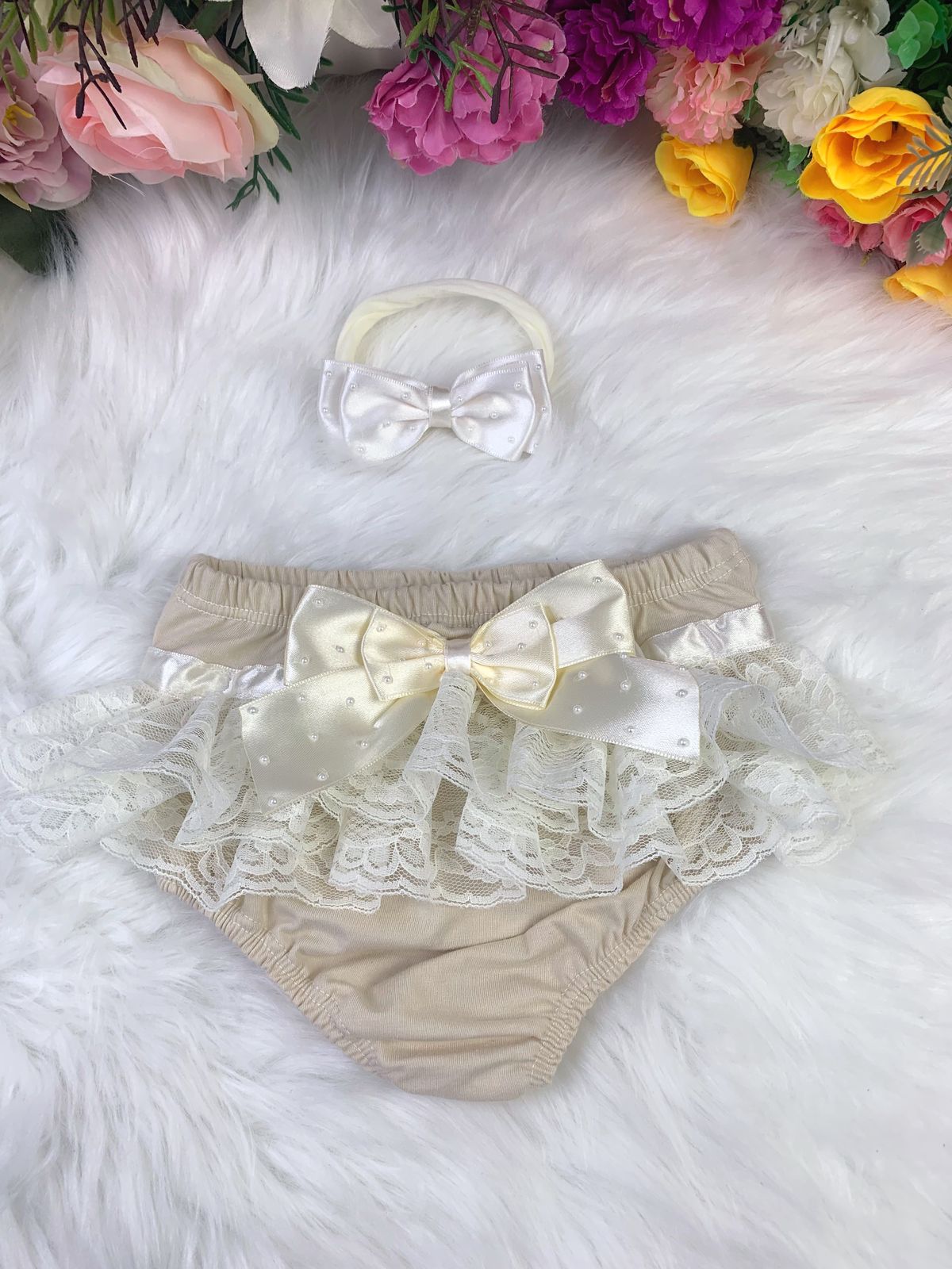 Kit Calcinha Bunda Rica Com Faixa Marfim Lacinho de Pérolas