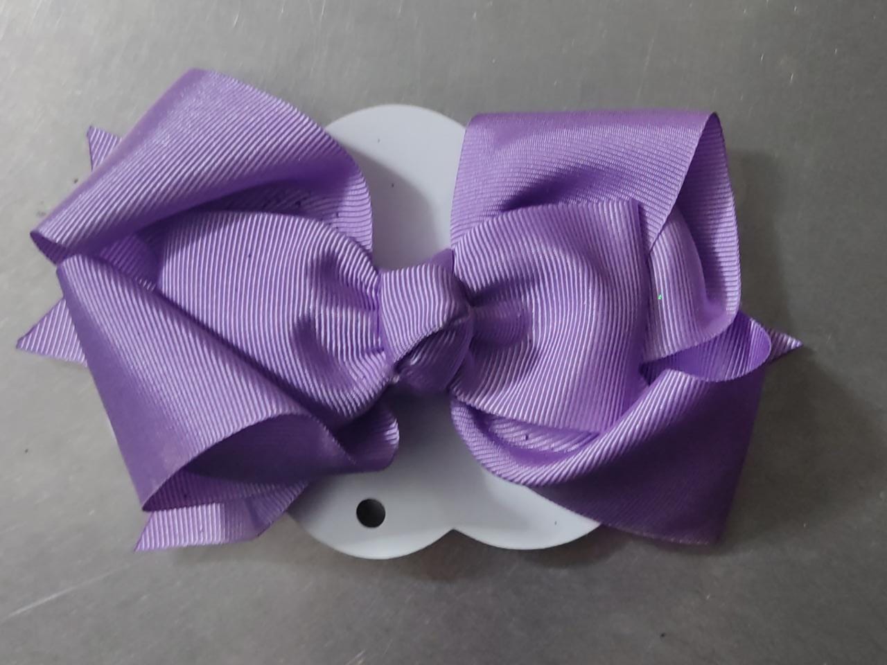 Laço Infantil Lilás com Nó Bico de Pato