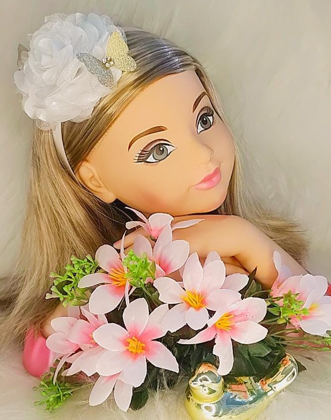 Tiara Infantil Flor Branca Aplique de Borboletas Strass