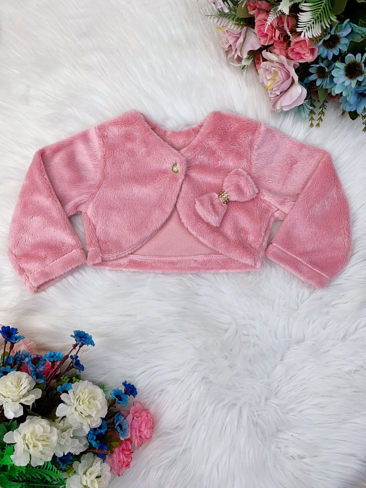 Bolero Infantil de Pelúcia Rosa Plush Botão Laço Stass