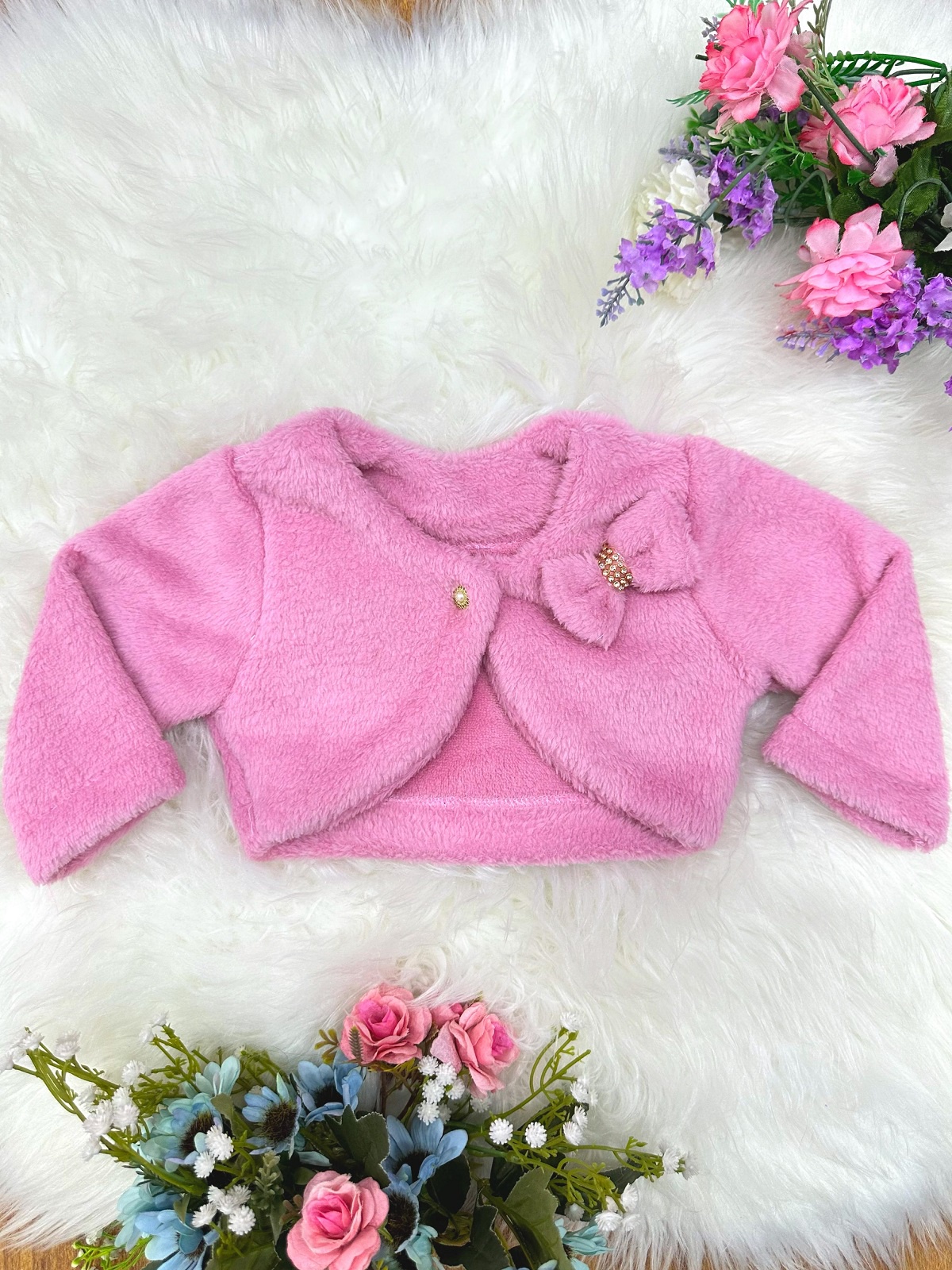Bolero Infantil de Pelúcia Rose Plush Luxo e Botão Laço Stass