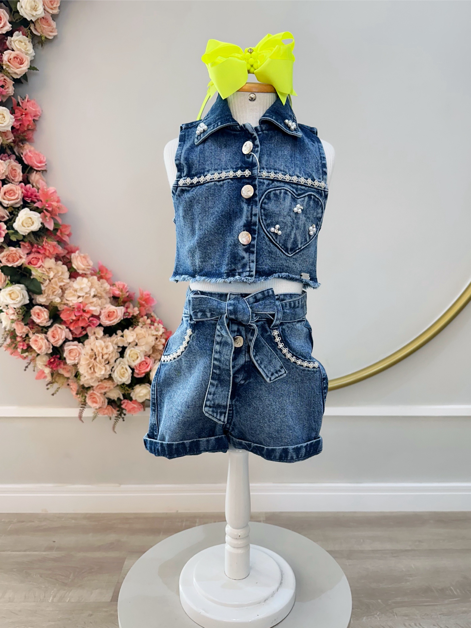 Conjunto Infantil Jaqueta e Short Jeans Azul Pérolas Casual