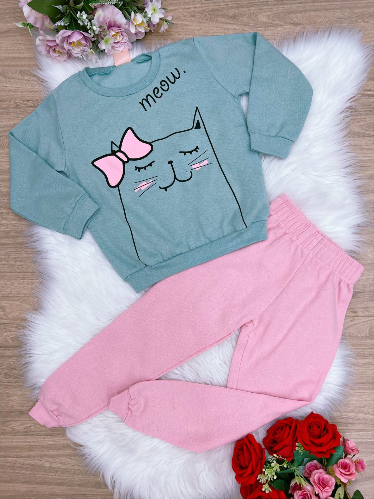 Conjunto Moletom Verde C/ Calça Rosa Gatinha