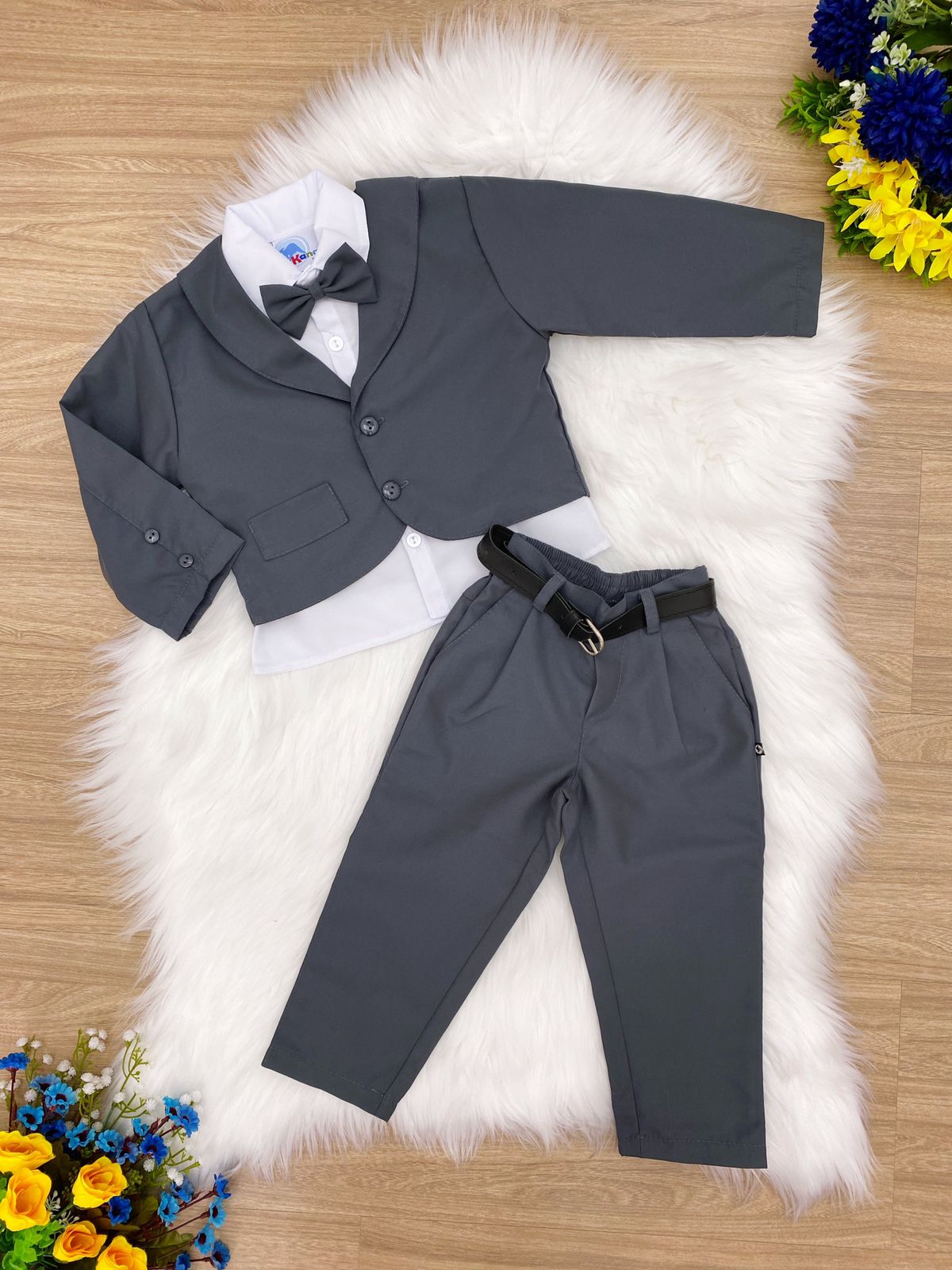 Conjunto Social Calça Camisa Blazer e Gravata Cinza e Branco