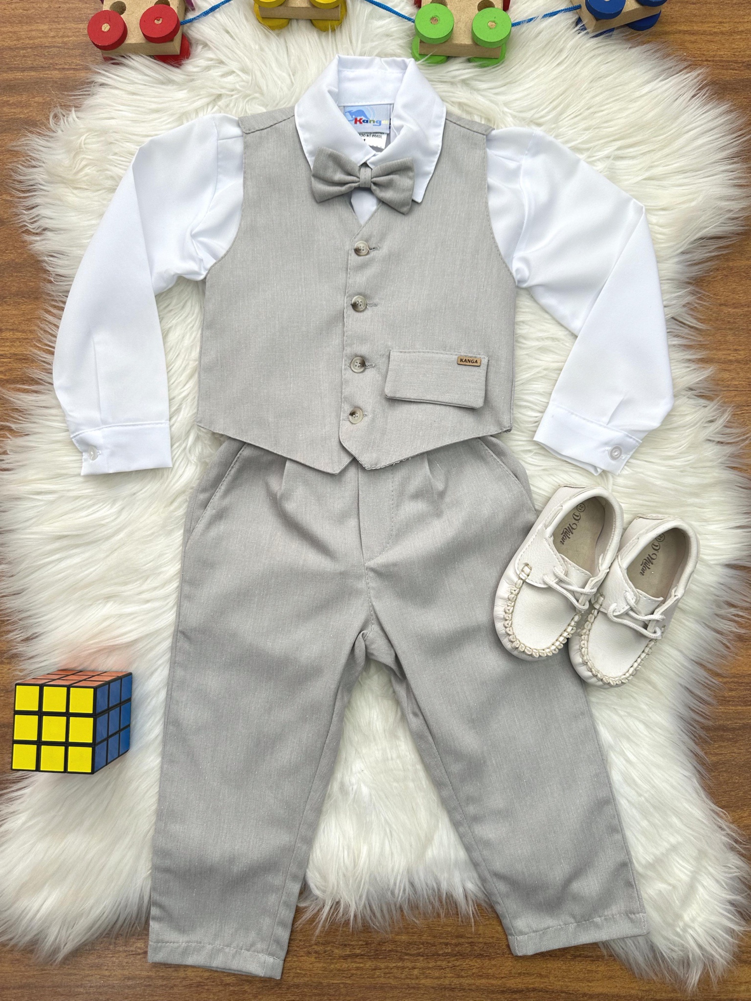 Conjunto Social Colete Gravata e Calça Cinza e Camisa Branca