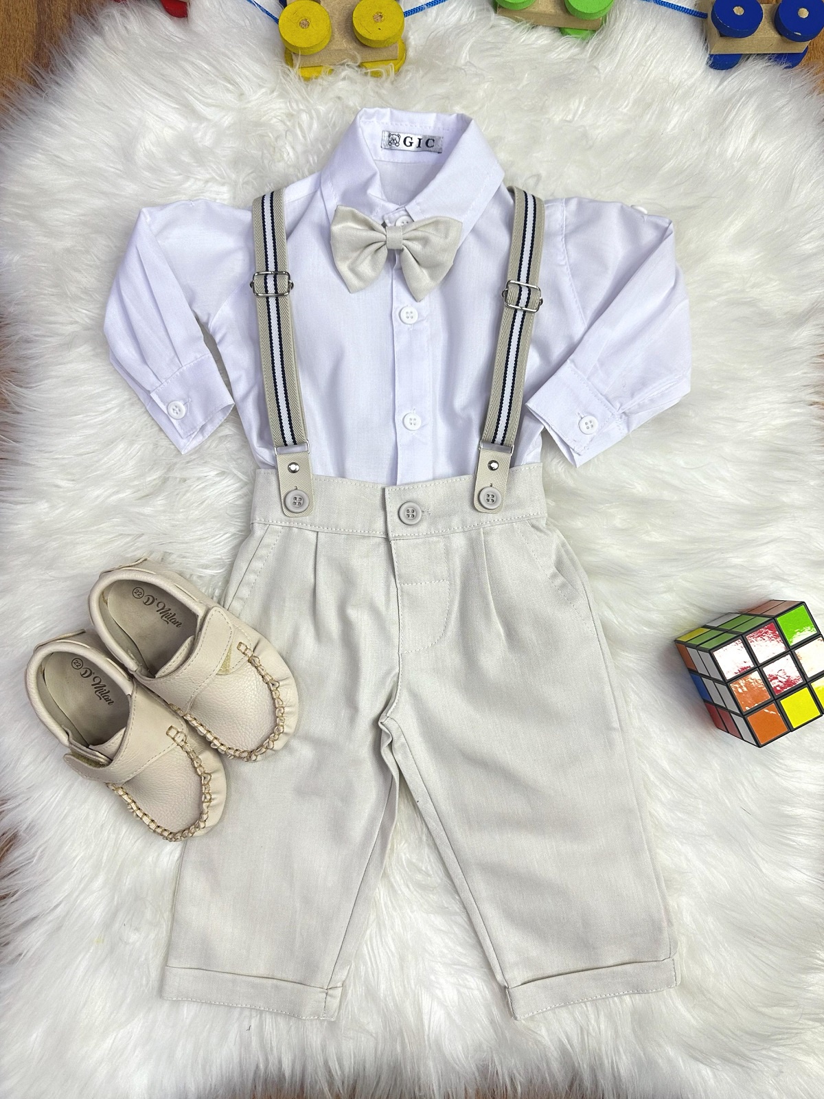 Conjunto Social Bebê Calça Susp.Bege e Camisa Branca