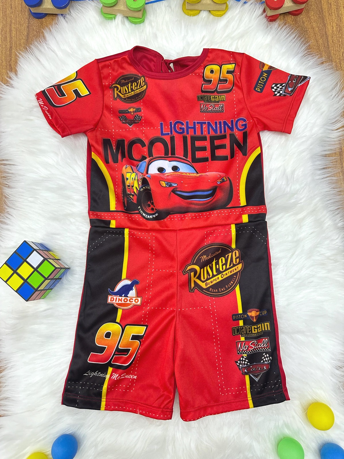 Fantasia Infantil Temática do Relâmpago McQueen Festas