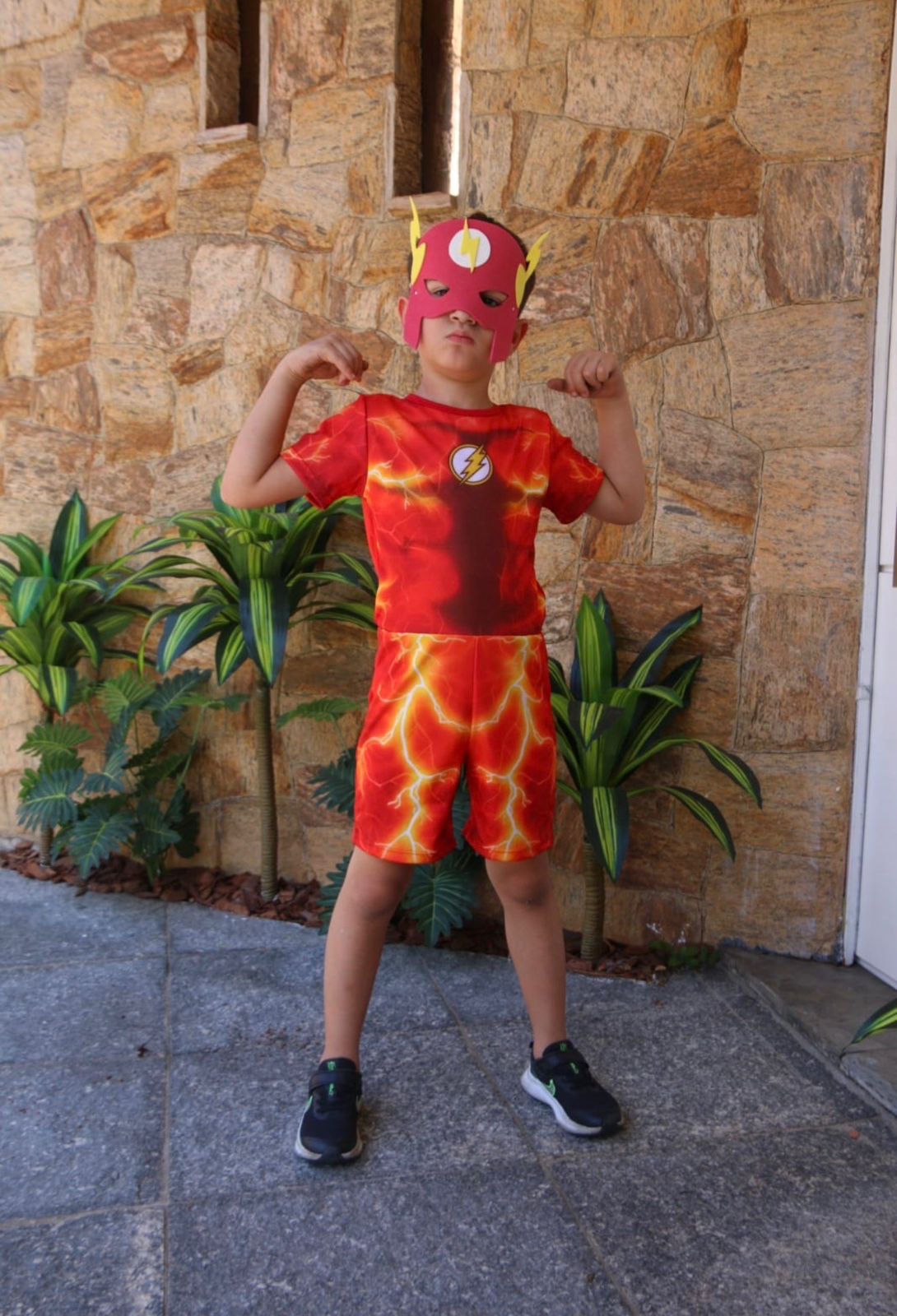 Fantasia Meninos Flash com Máscara