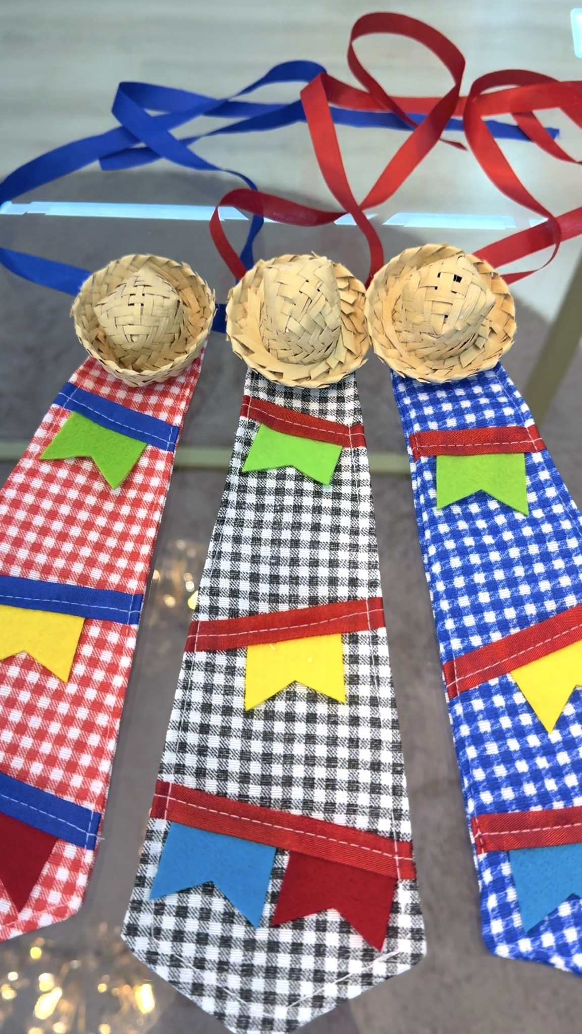 Gravata Caipira Infantil Xadrez Festa Junina com Chapéu