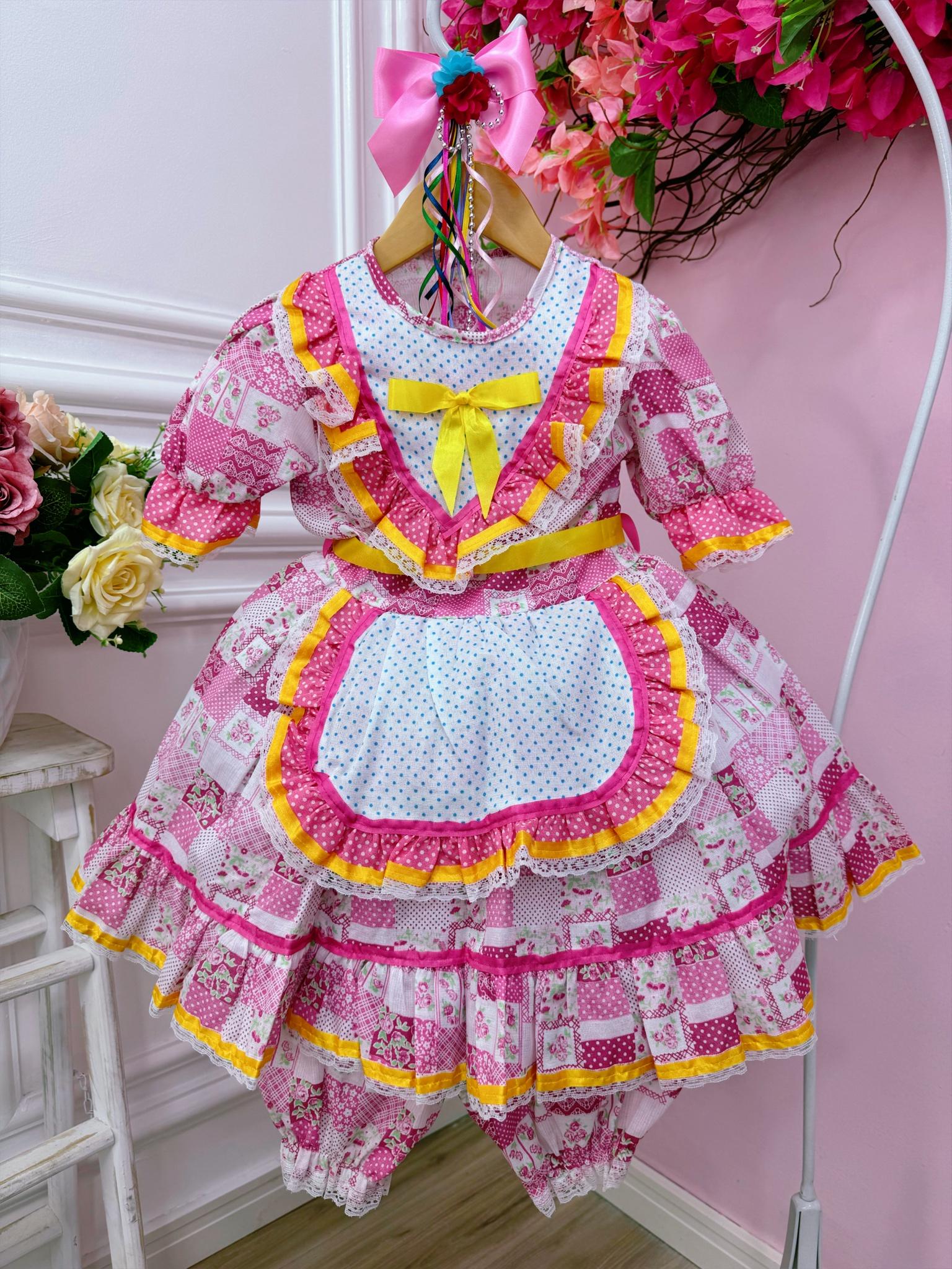 Fantasia Infantil Junino Rosa e Branco Desenhos Estampados