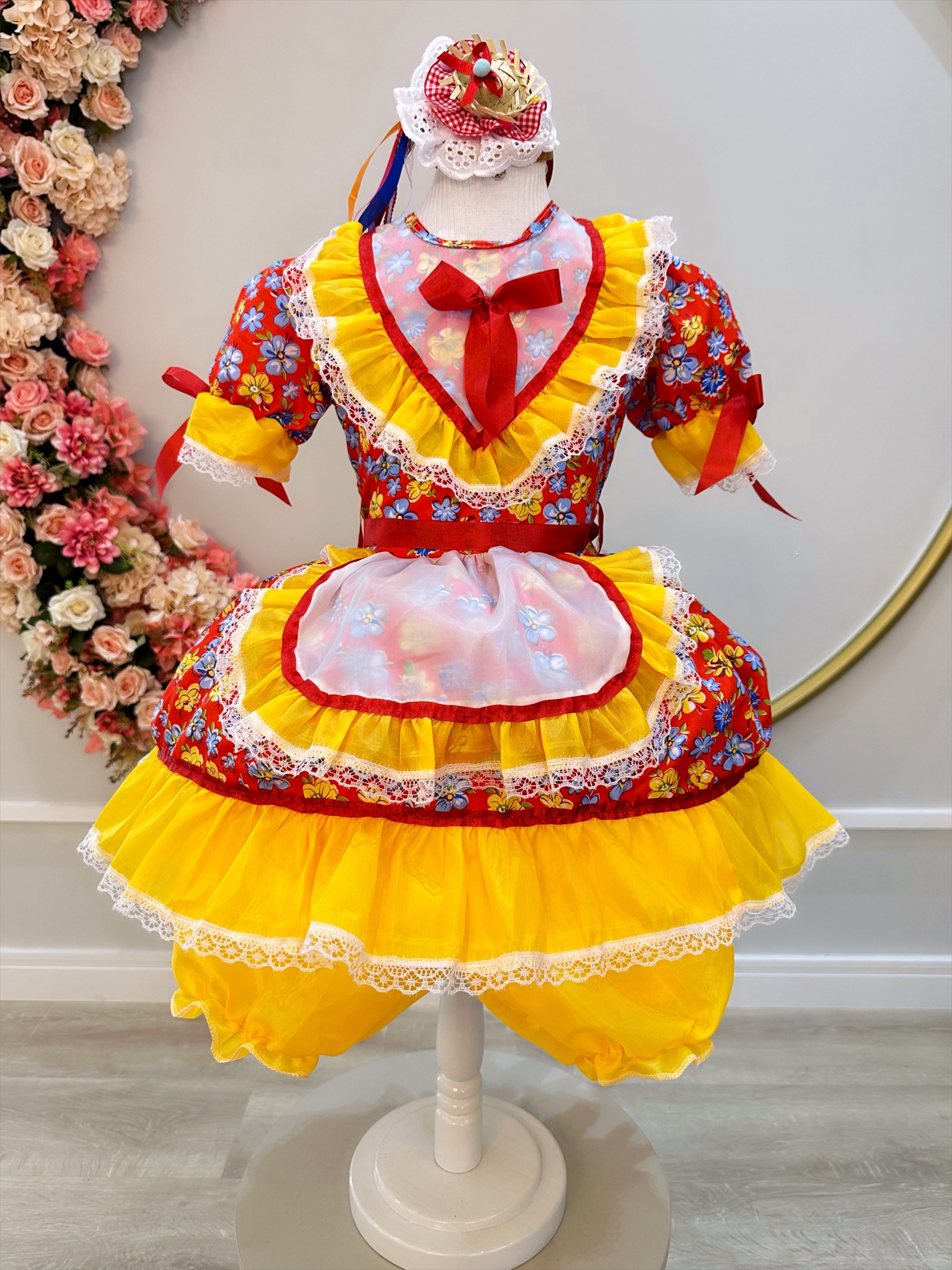 Fantasia Infantil Junino Vermelho Desenhos de Flores Festas