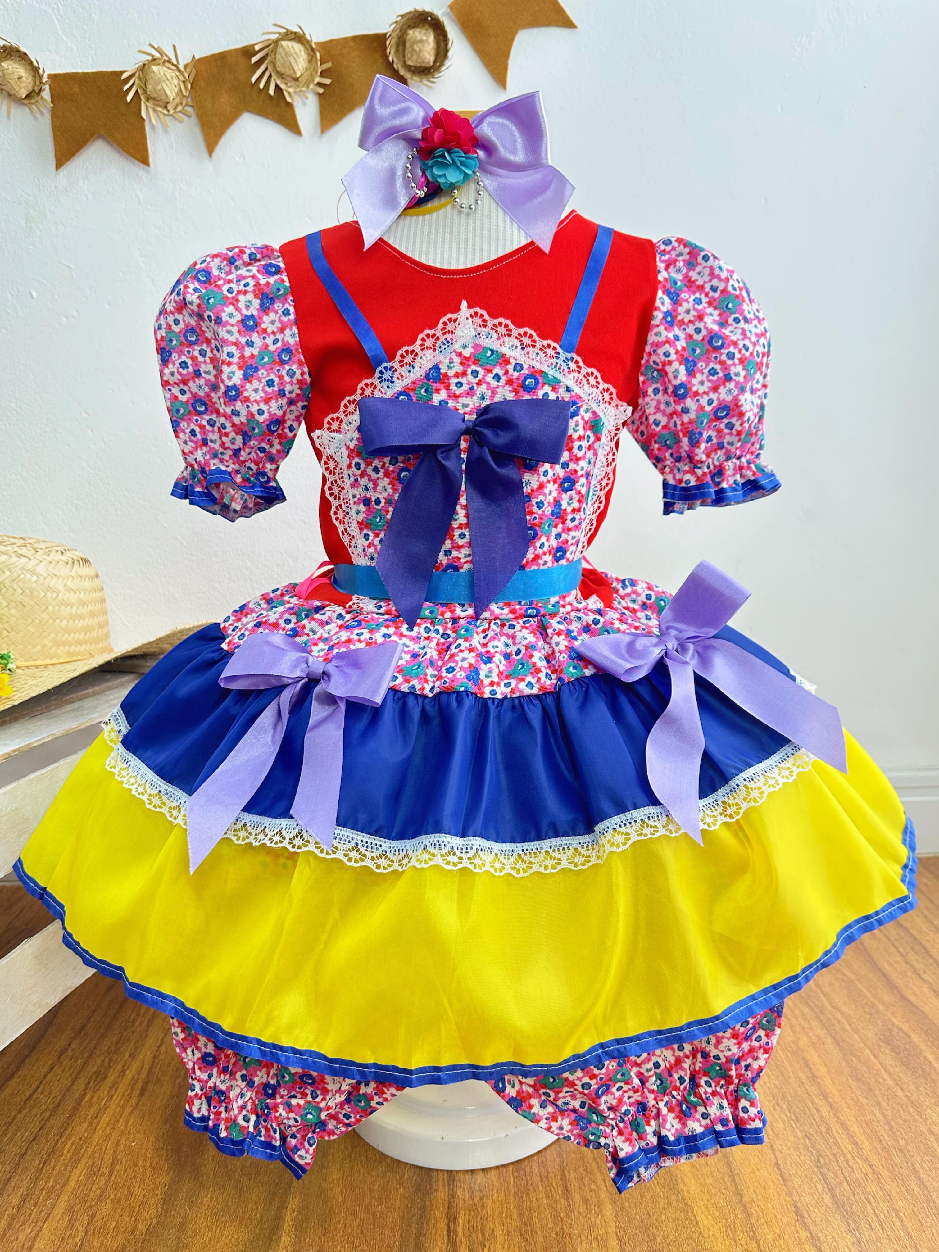 Fantasia Infantil Junino Lilás e Azul Com Flores Coloridas