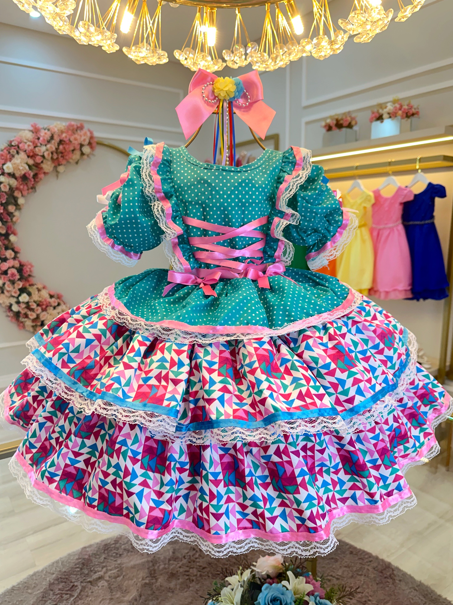 Vestido Junino Arraiá Verde e Saia C/ Babados Coloridos