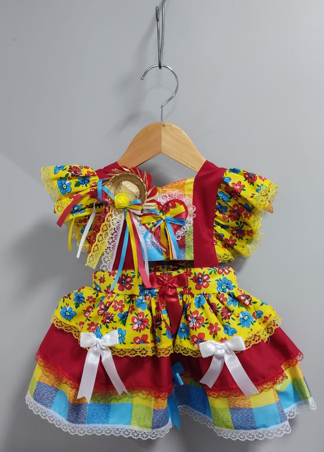 Romper Junino Amarelo Colorido Com Laço de Chapéuzinho