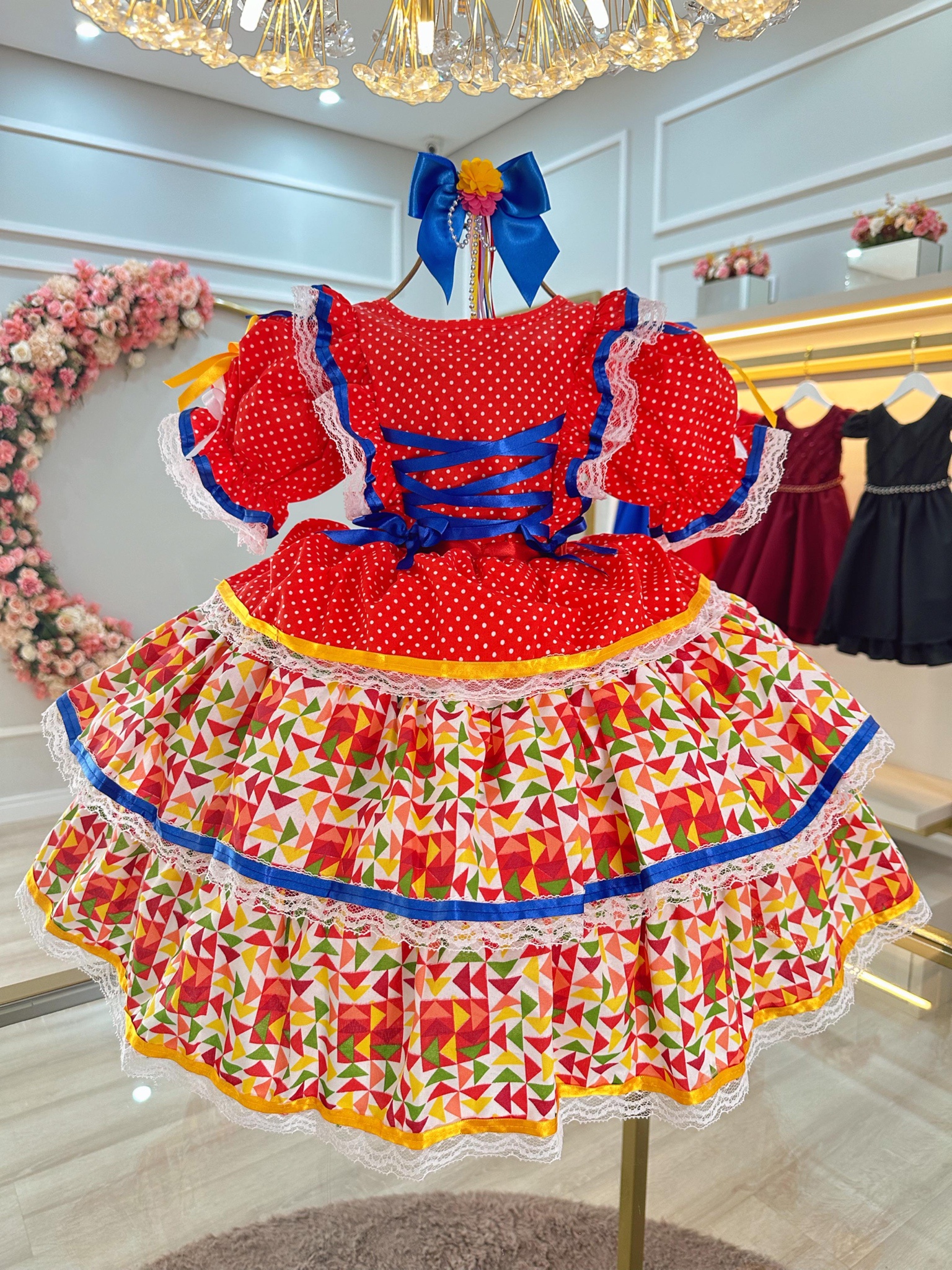 Vestido Junino Arraiá Vermelho e Saia C/ Babados Coloridos