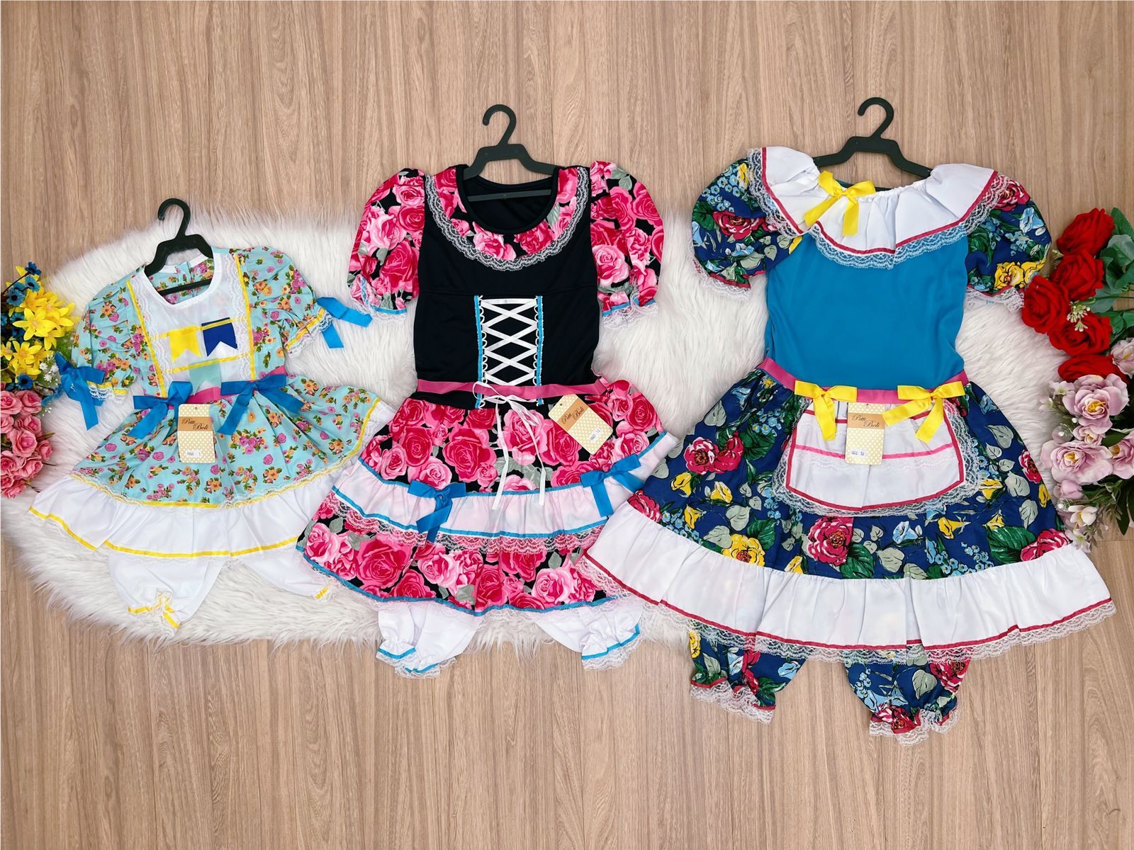 Kit 3 Peças Vestido Fantasia Junino  TAM 1-12-16 - Variação Cor