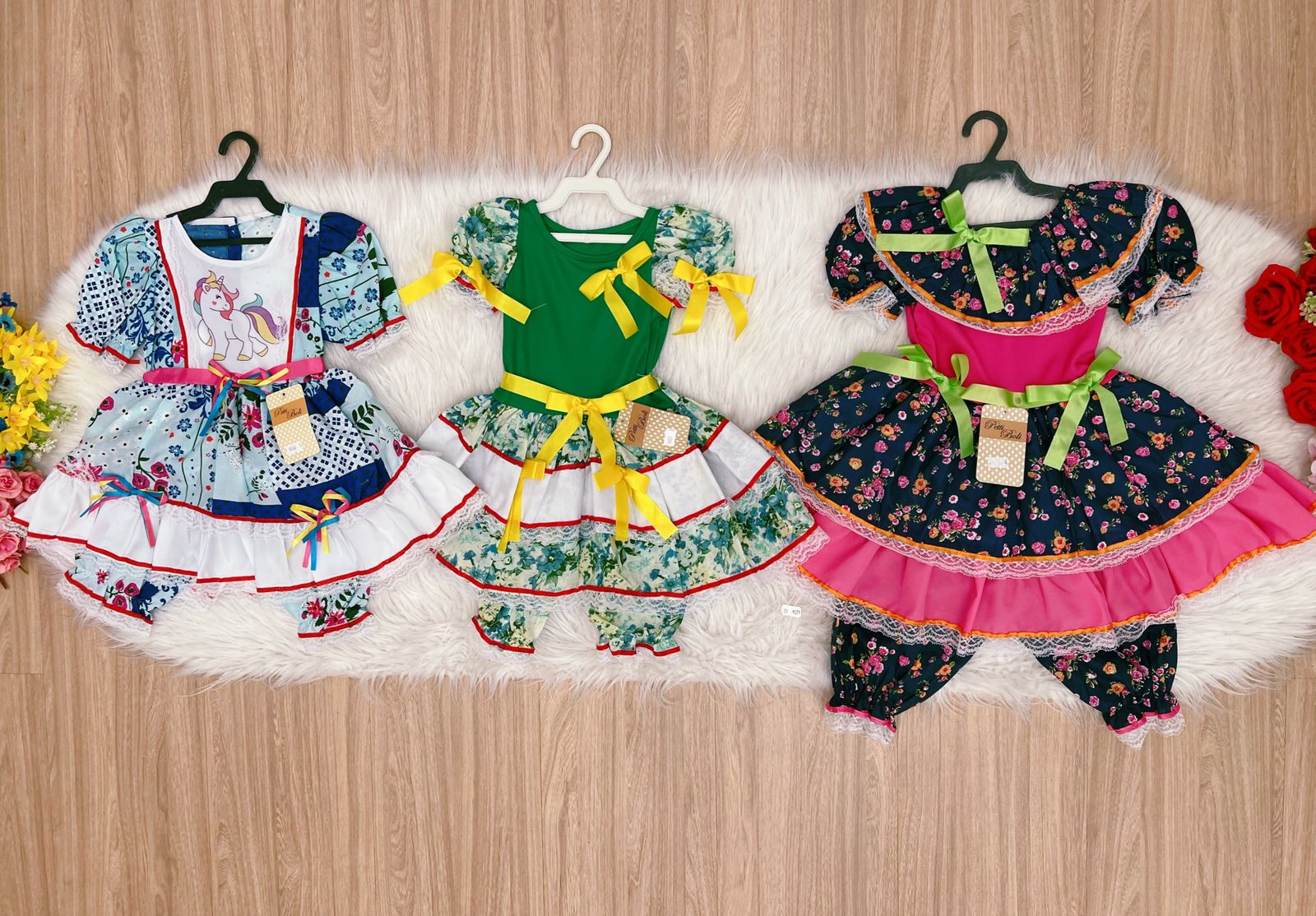 Kit 3 Peças Vestido Fantasia Junino  TAM 1-2-4 Variação Cor