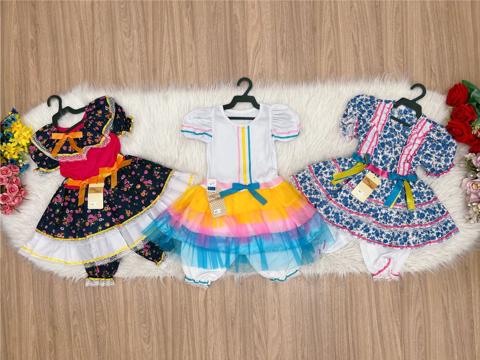 Kit 3 Peças Vestido Fantasia Junino  TAM 1-2-6 - Variação Cor