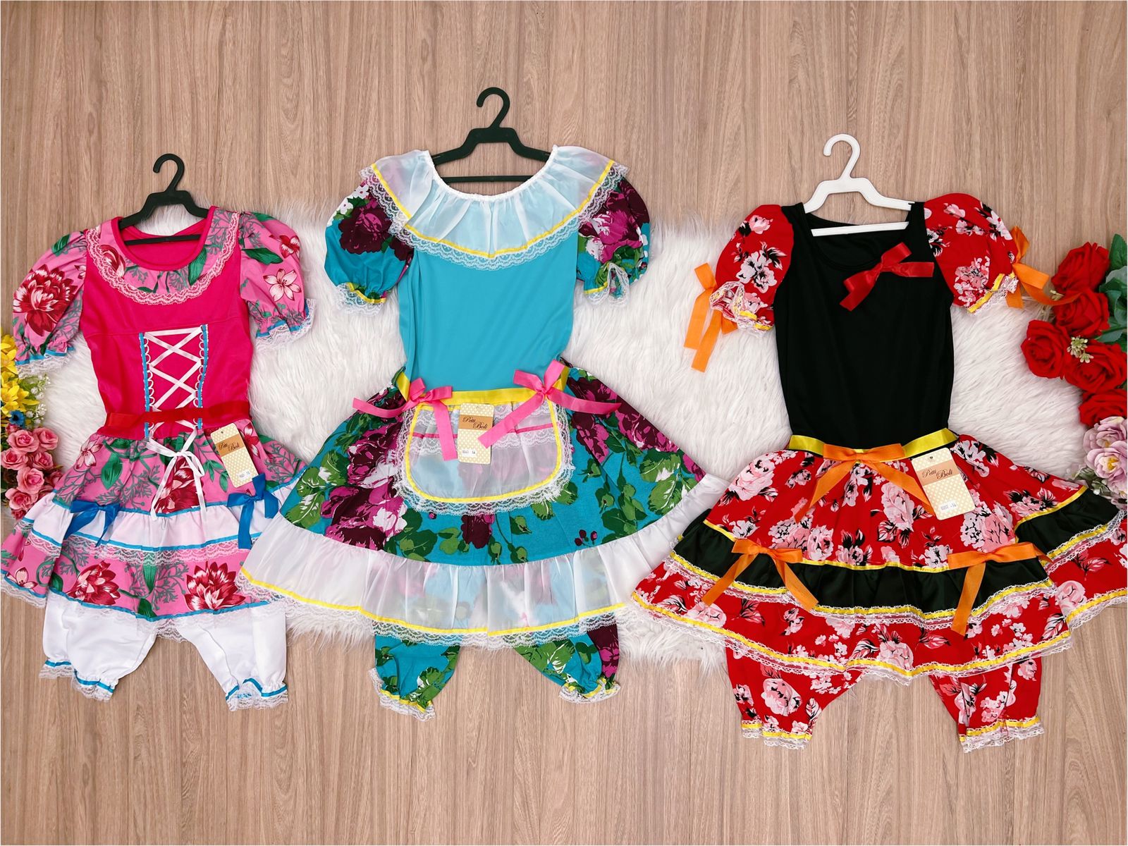 Kit 3 Peças Vestido Fantasia Junino  TAM 10-14-16 Variação Cor