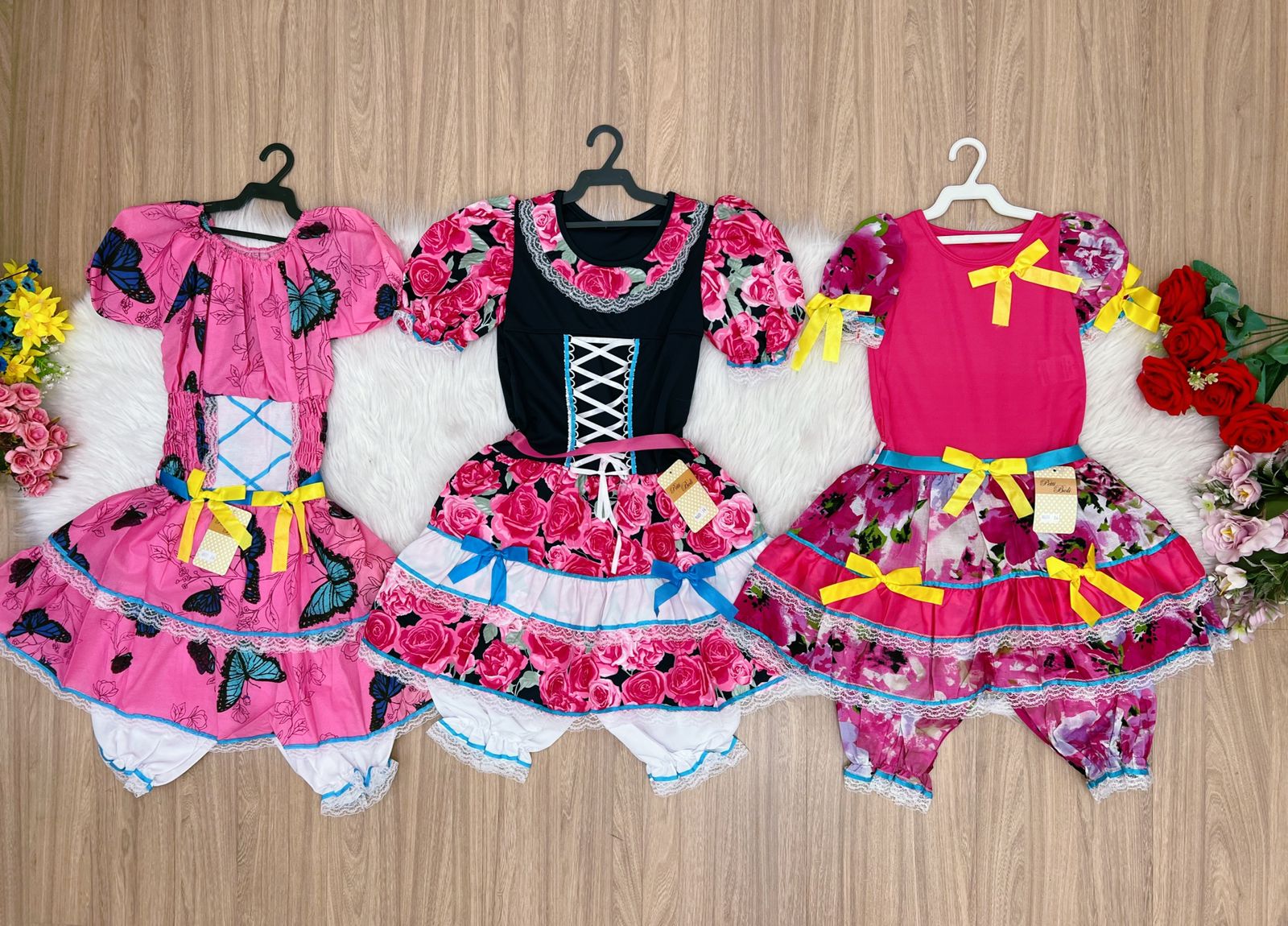 Kit 3 Peças Vestido Fantasia Junino  TAM 14-14-14 Variação Cor