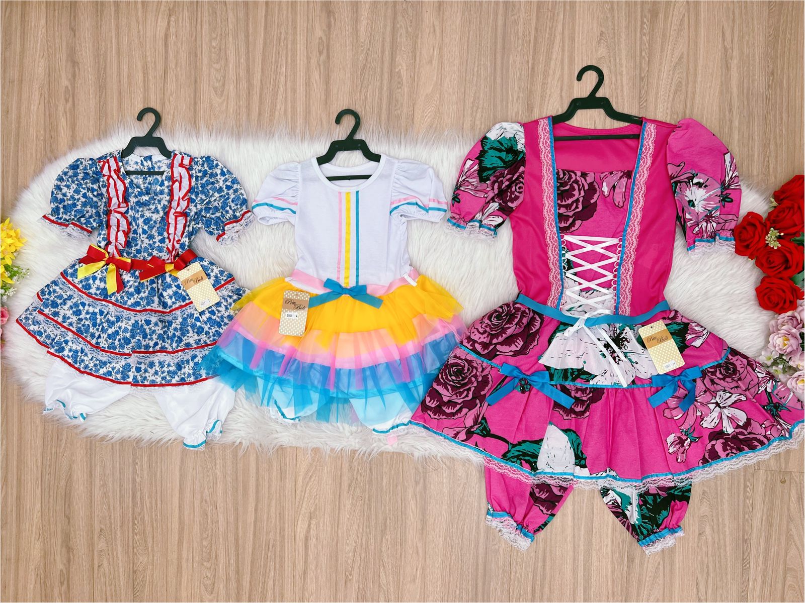 Kit 3 Peças Vestido Fantasia Junino  TAM 2-4-14 Variação Cor