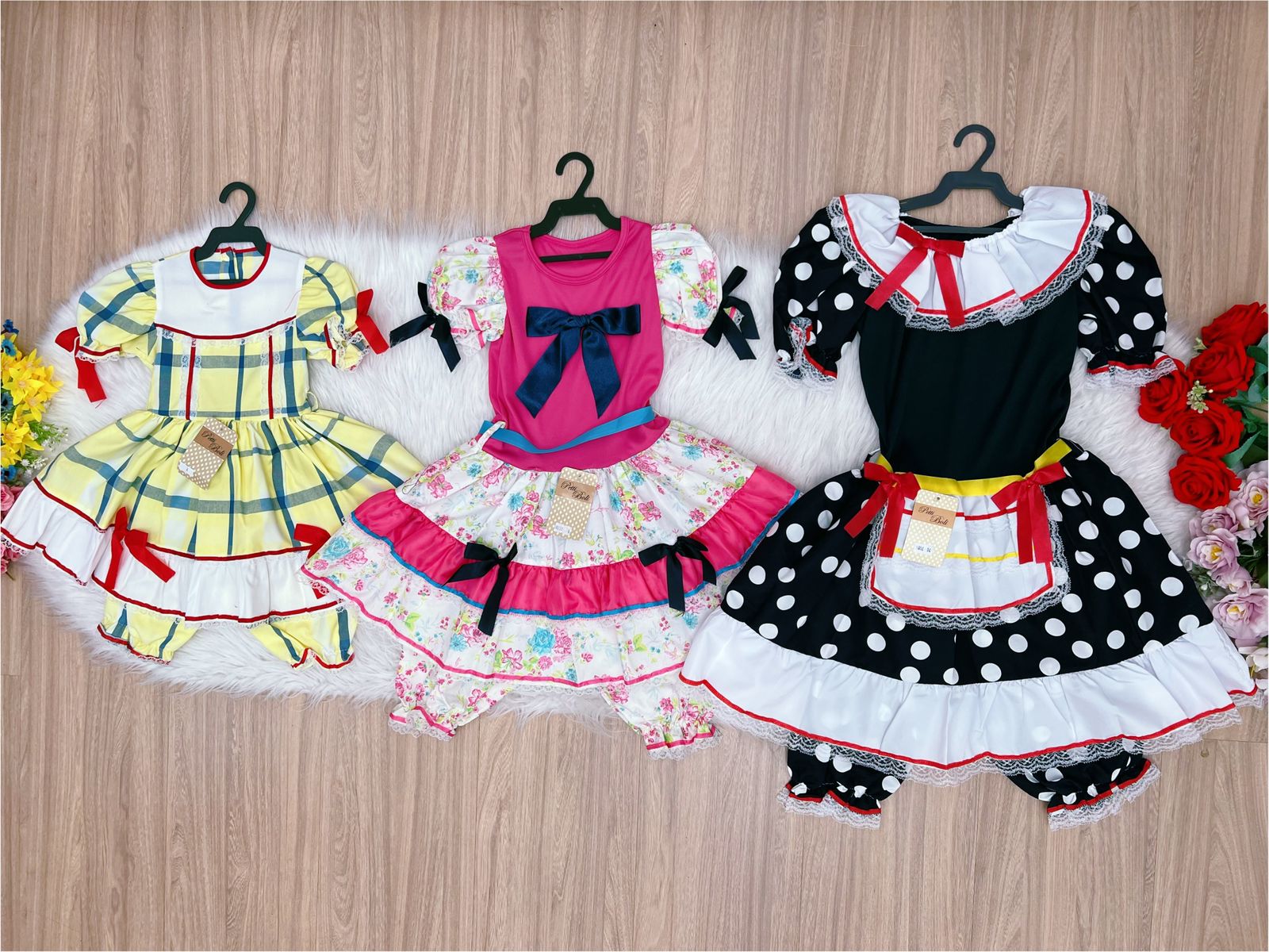 Kit 3 Peças Vestido Fantasia Junino  TAM 2-6-14 Variação Cor
