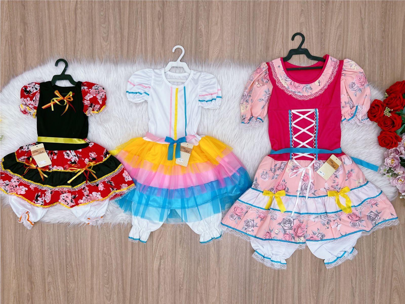 Kit 3 Peças Vestido Fantasia Junino  TAM 4-8-14 Variação Cor