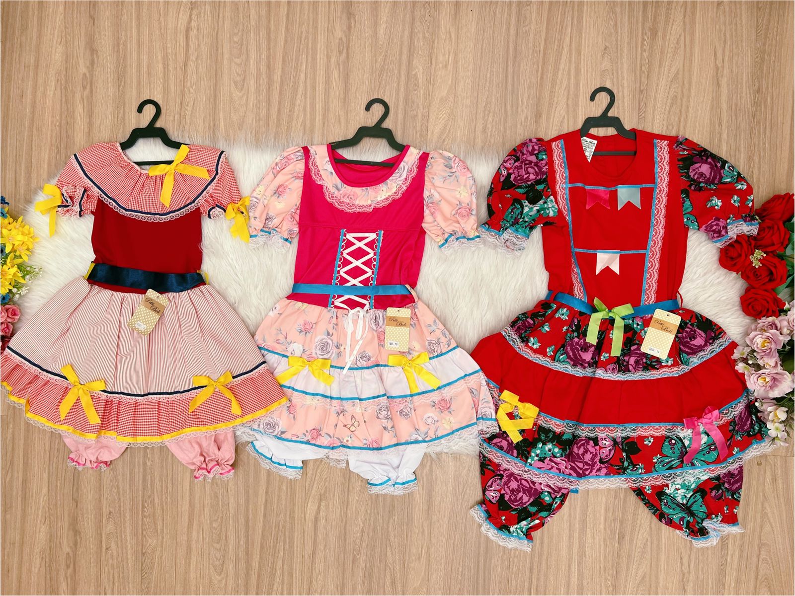 Kit 3 Peças Vestido Fantasia Junino  TAM 6-10-14 Variação Cor