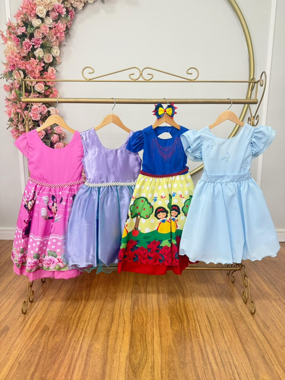 Kit 4 Peças Vestidos Luxo Daminhas Festas Temáticos TAMANHO 10