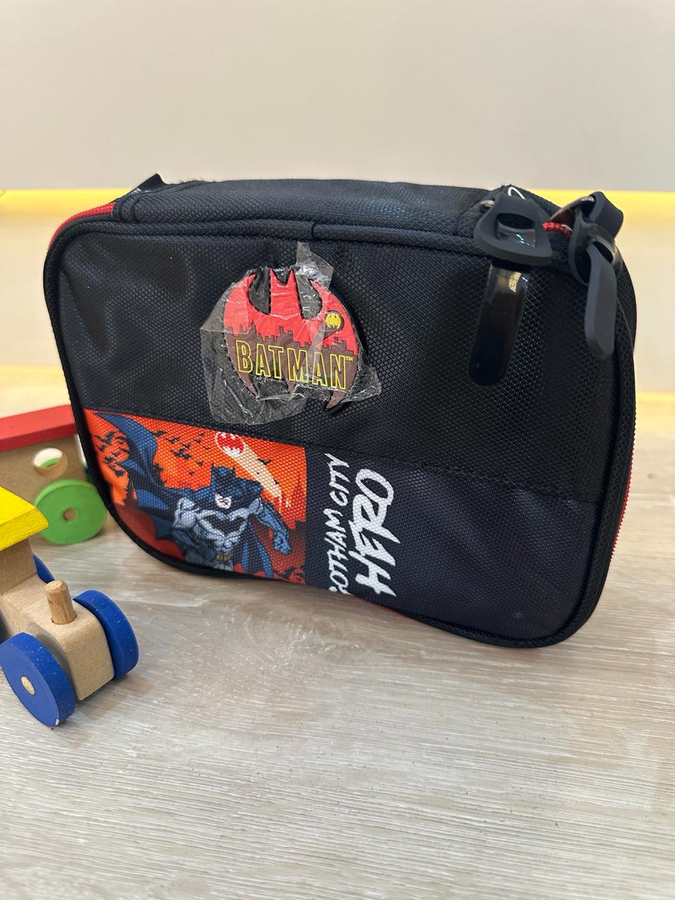 Estojo Infantil do Batman Preta e Vermelha