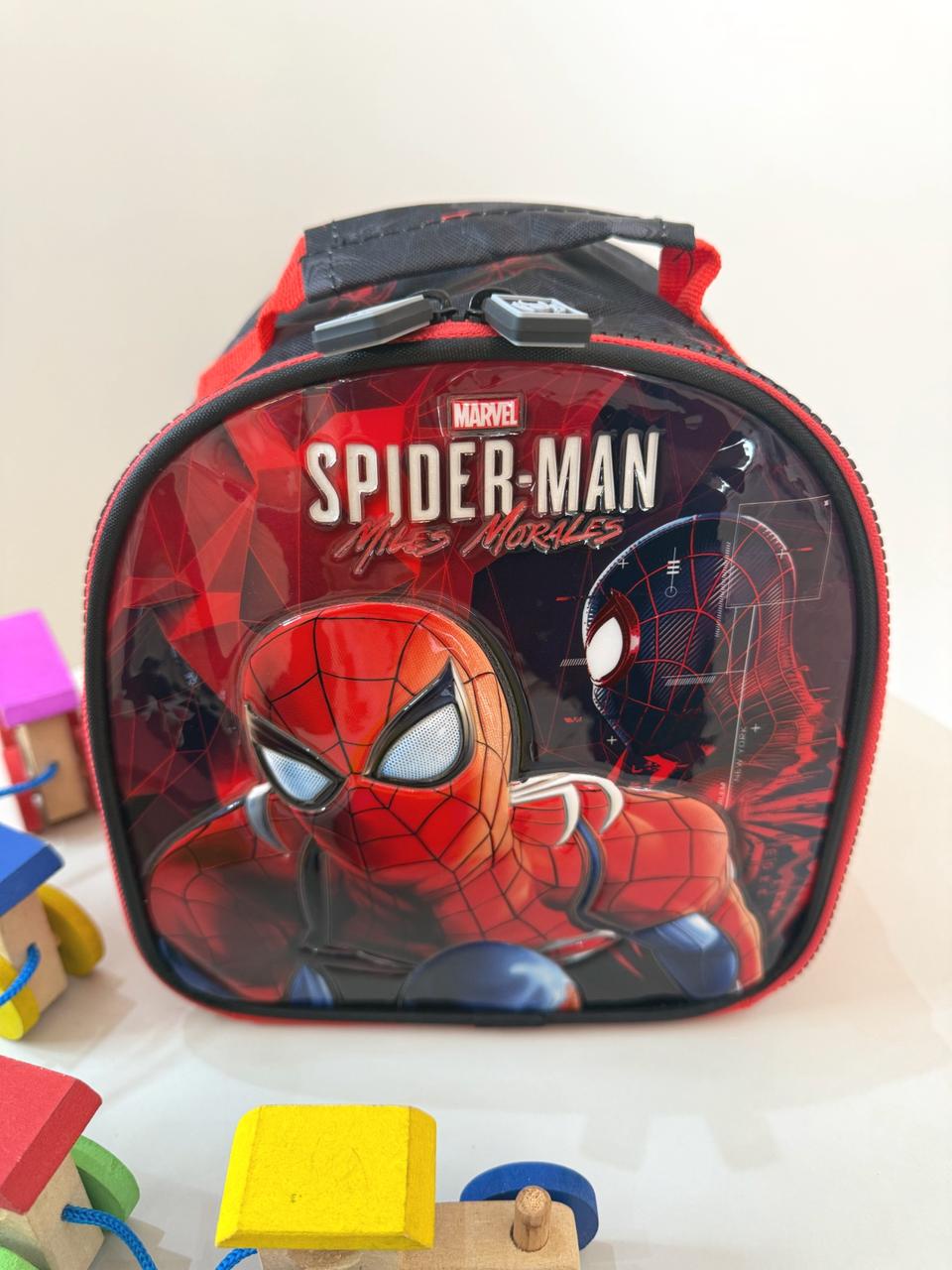 Lancheira Escolar do Homem Aranha Vermelha e Preta
