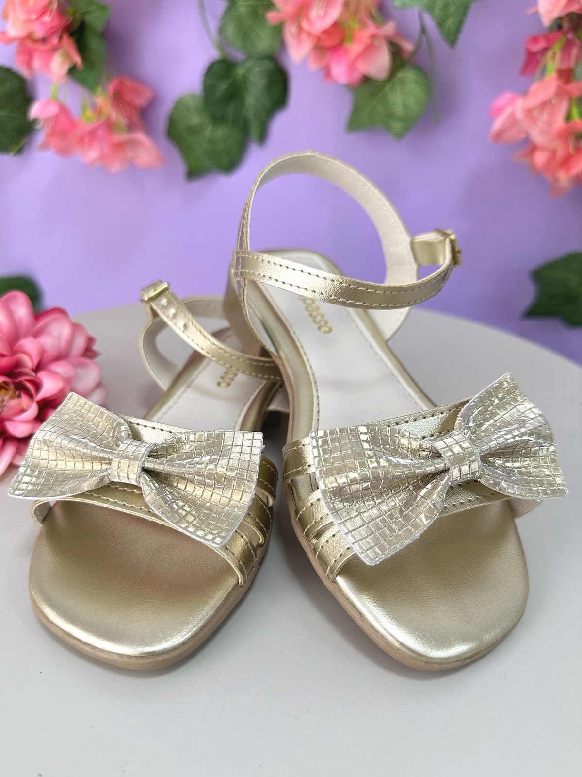 Sandália Infantil de Tiras Dourado Com Laço e Gltter Luxo
