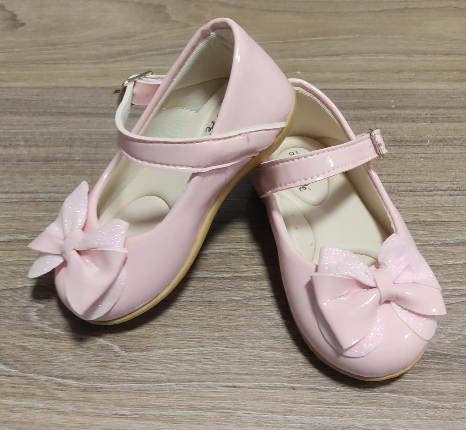Sapatinho Infantil Rosa Verniz C/ Aplique de Lacinho Glitter