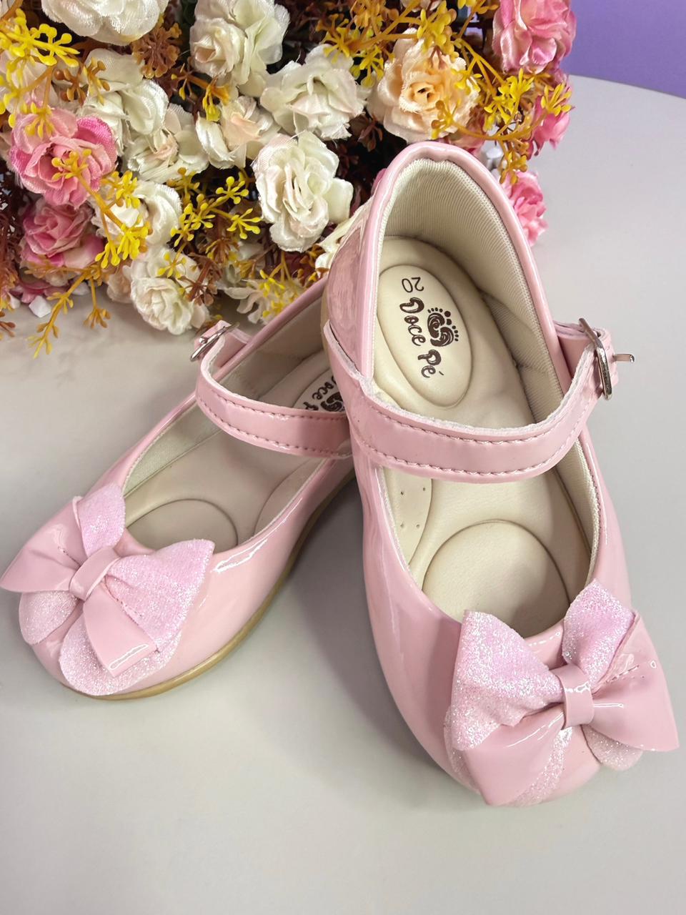 Sapatinho Infantil Rosa Verniz C/ Aplique de Lacinho Glitter