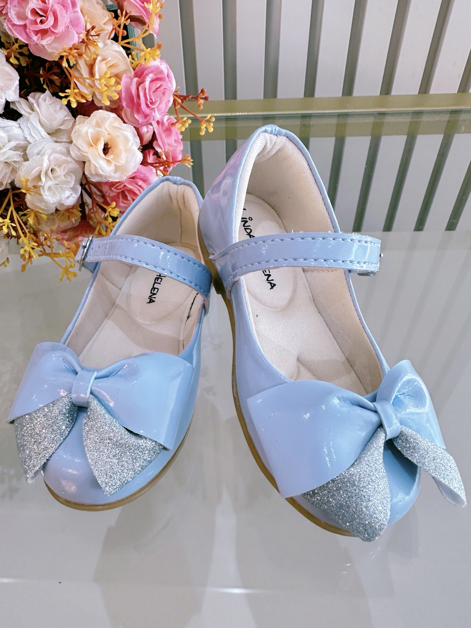 Sapatinho Azul Verniz Com Aplique de Lacinho Luxo