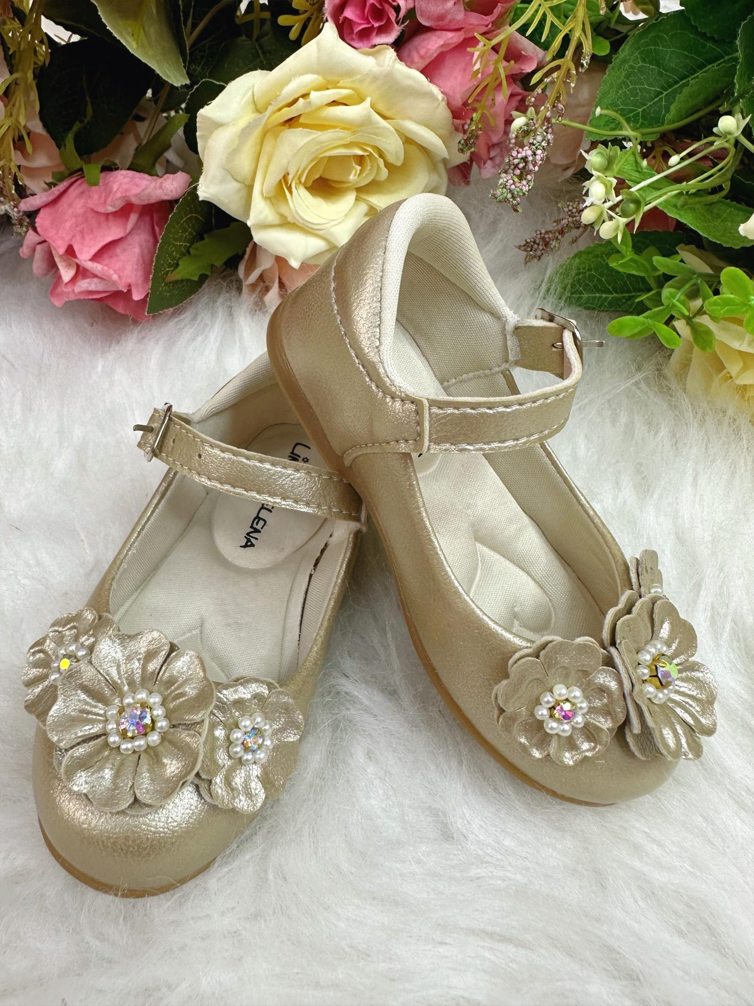 Sapatinho Dourado Verniz Com Florzinhas Pérolas e Strass