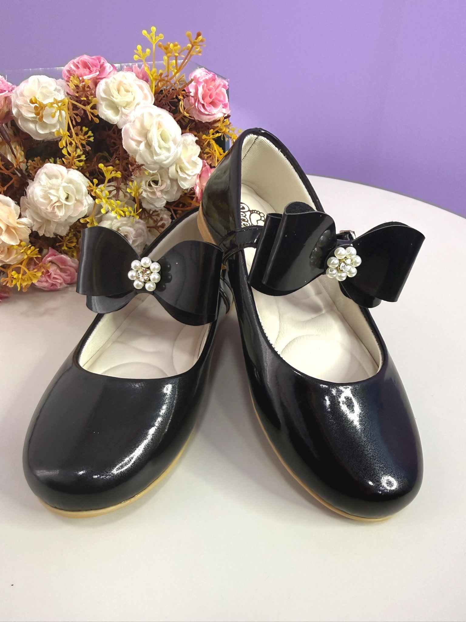 Sapatinho Infantil Preto Verniz com Lacinho e Strass Luxo