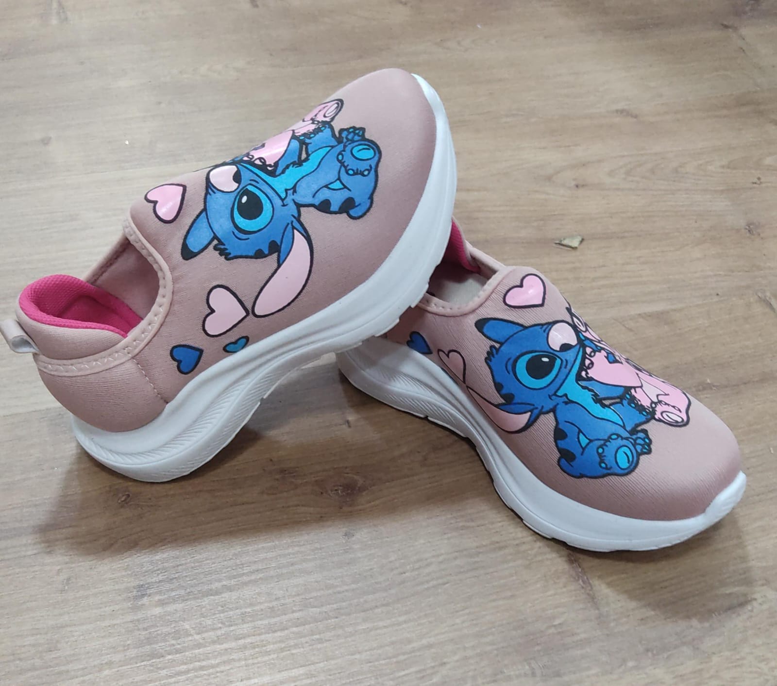 Tênis Calce Fácil Meninas Temático Lilo Stitch e Angel Nude