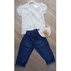 Conjunto infantil C/ Blusa Branca e Calça Jeans Azul Bolsinha