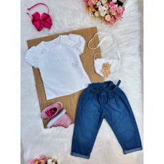 Conjunto infantil C/ Blusa Branca e Calça Jeans Azul Bolsinha