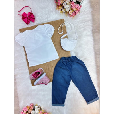 Conjunto infantil C/ Blusa Branca e Calça Jeans Azul Bolsinha Casual