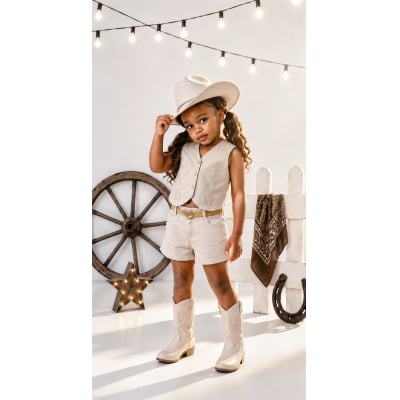 Conjunto Infantil Sarja Bege Colete e Short C/ Cinto Boiadeira Country Conjunto Infantil Sarja Bege Colete e Short C/ Cinto Boiadeira Country