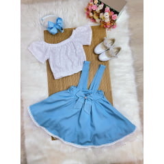 Conjunto Meninas Blusa Branca Bordada e Salopete Azul Claro