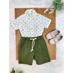 Conjunto Camisa Marfim Com Bermuda Verde Musgo de Cordão