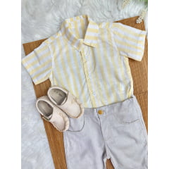 Conjunto Meninos Camisa Listrada Amarela Bermuda Bege Casual