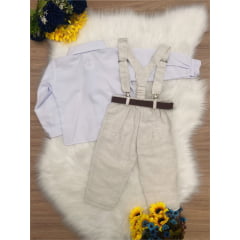 Conjunto Infantil Suspensório Cinto Gravata e Calça Branco e Bege