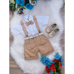 Conjunto Social Camisa Branca e Short Susp. Gravata Caqui
