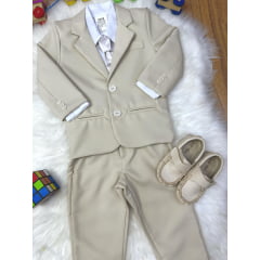 Terno Social com Calça Bege e Camisa Branca Pajem