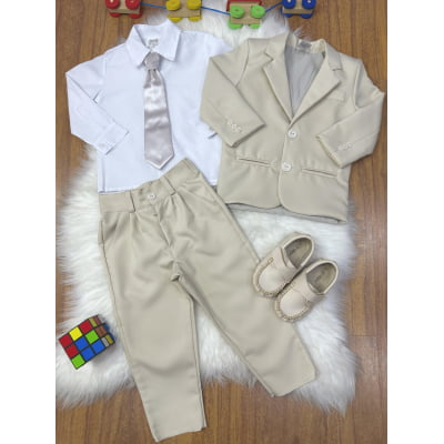 Terno Social com Calça Bege e Camisa Branca Pajem